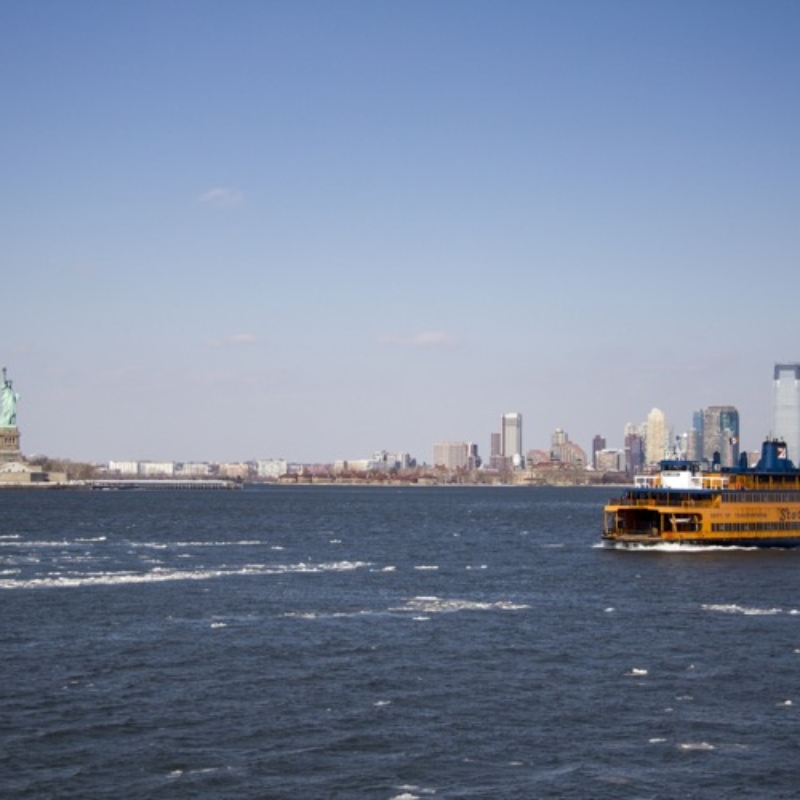 New-York-Liberty_Island_Staten_Island_Ferry