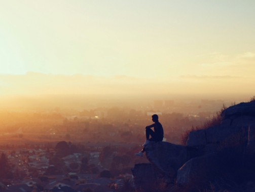 christopher-sardegna-bSmKli4OTIY-unsplash