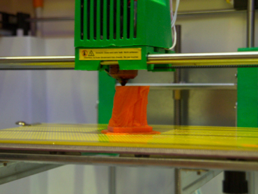 Der 3D-Drucker erstellt die Freiheitsstatue